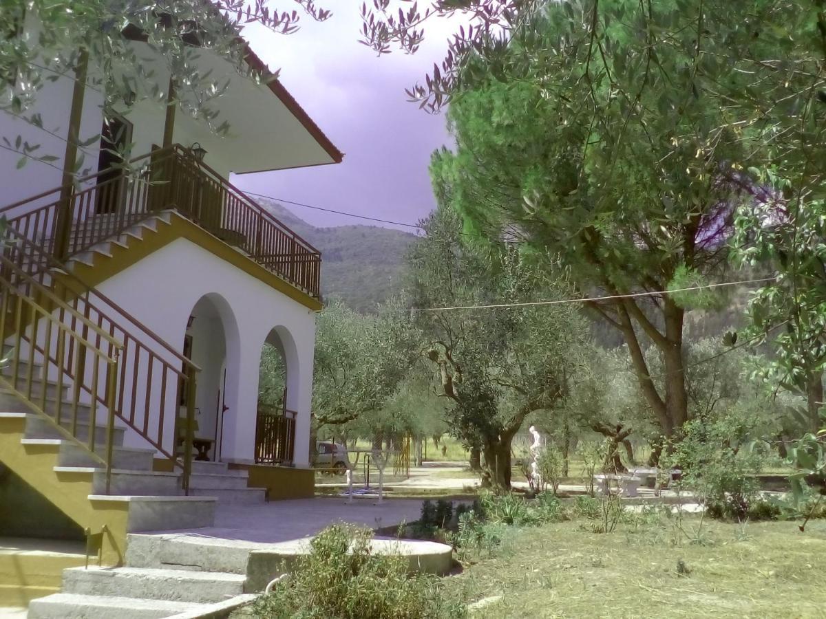 Manousi 2 - First Floor Villa Mystras Eksteriør bilde